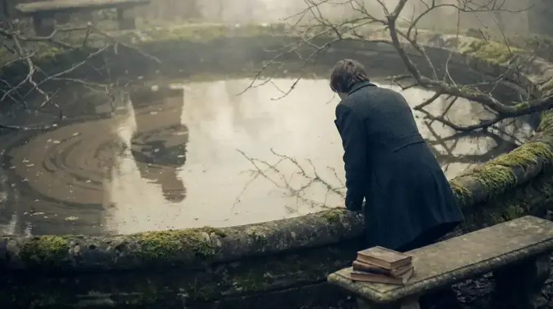 Soñar con agua: significado psicológico y simbólico. The Zodiac Lab